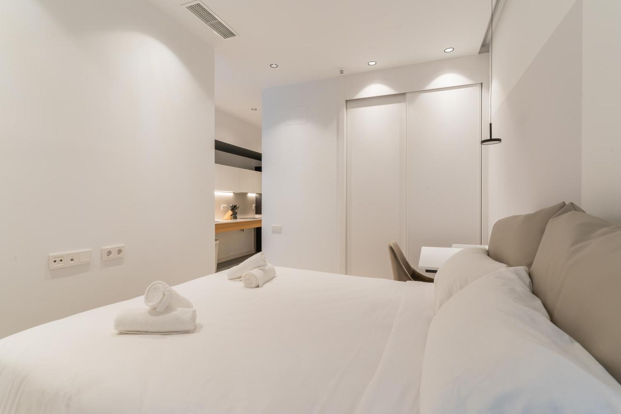 Canillas Apartments Madrid Exterior photo